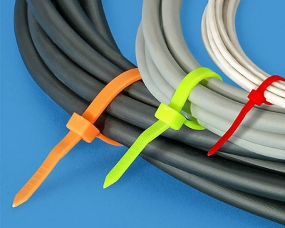 Стяжки нейлоновые 4.8x250мм хомуты 100шт.черные Стяжки нейлоновые 4.8x250мм хомуты 100шт.черные